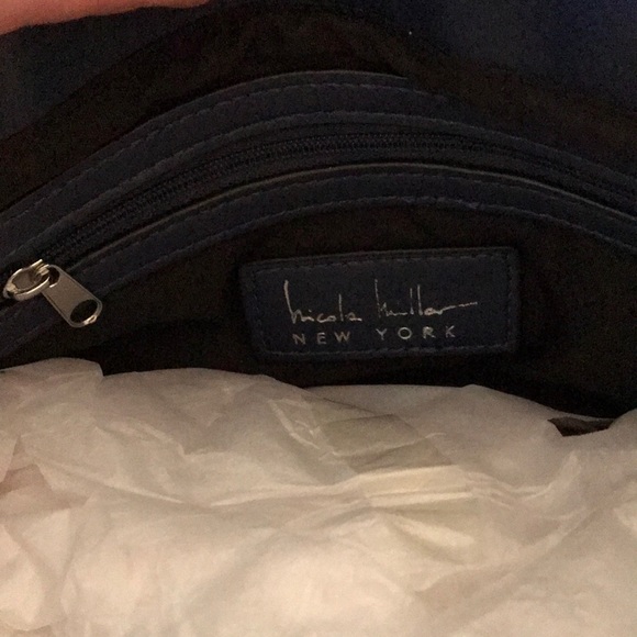 NICOLE MILLER NAVY CROSSBODY RETAIL 68.00 NWT - Picture 6 of 8